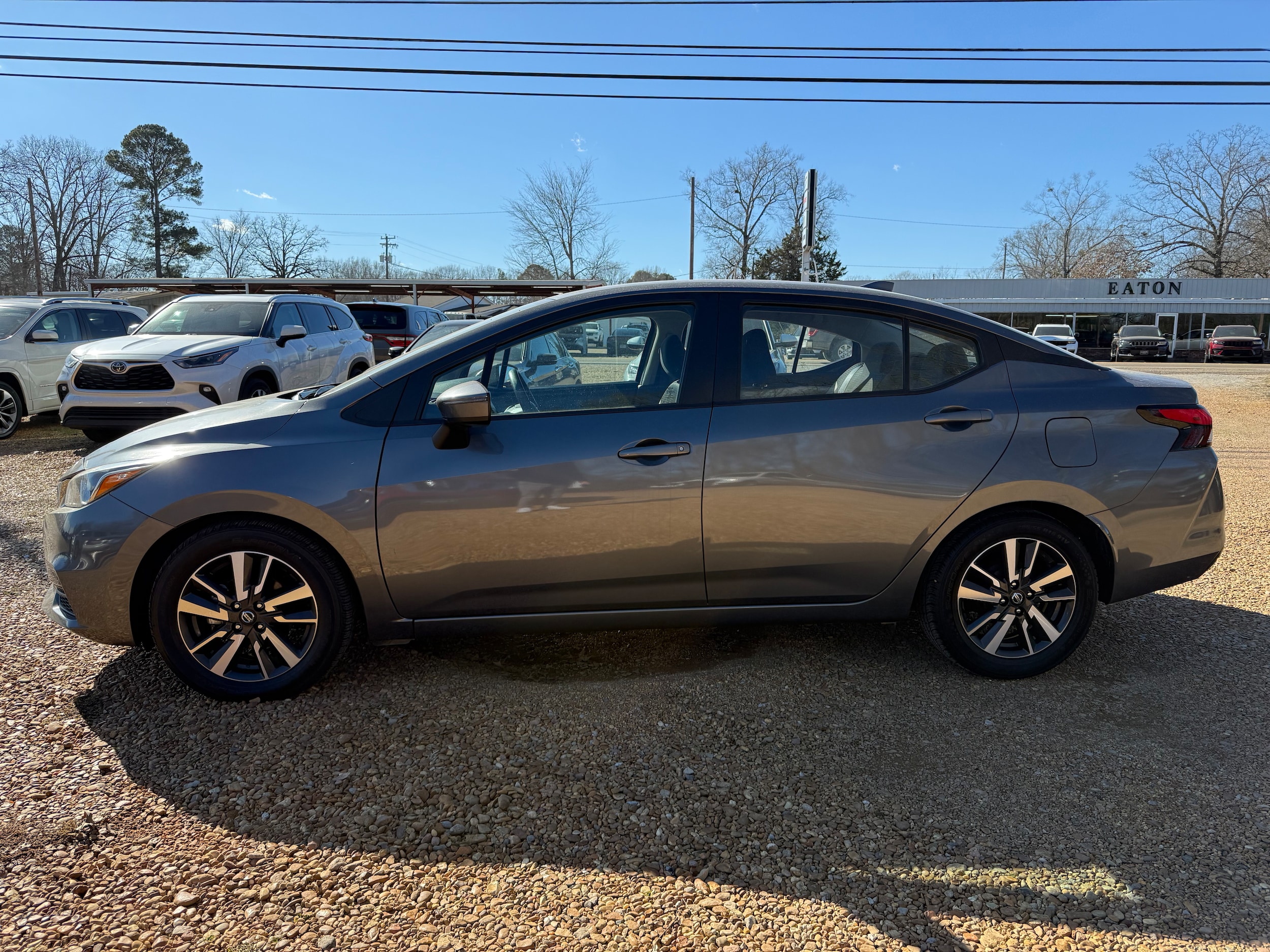 Used 2021 Nissan Versa Sedan SV with VIN 3N1CN8EV8ML884895 for sale in Houston, MS