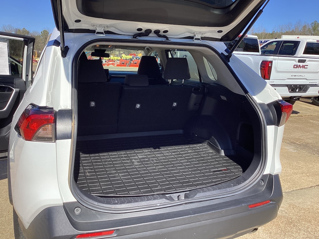 Used 2021 Toyota RAV4 LE