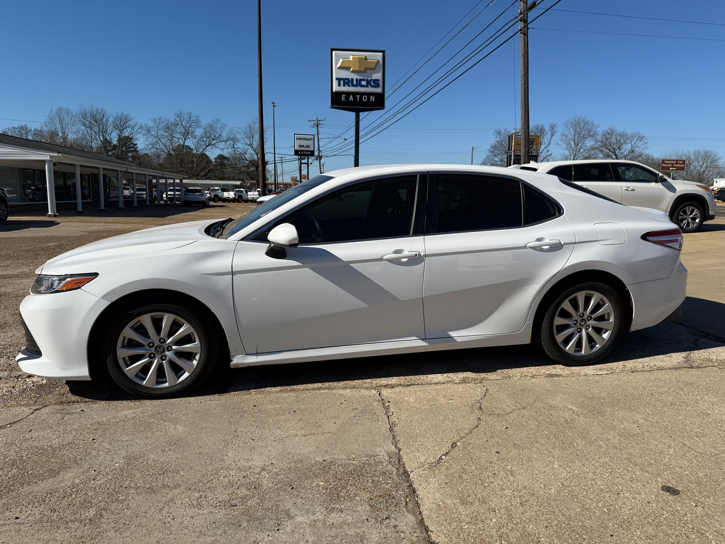 Used 2020 Toyota Camry LE with VIN 4T1C11AK4LU305719 for sale in Houston, MS
