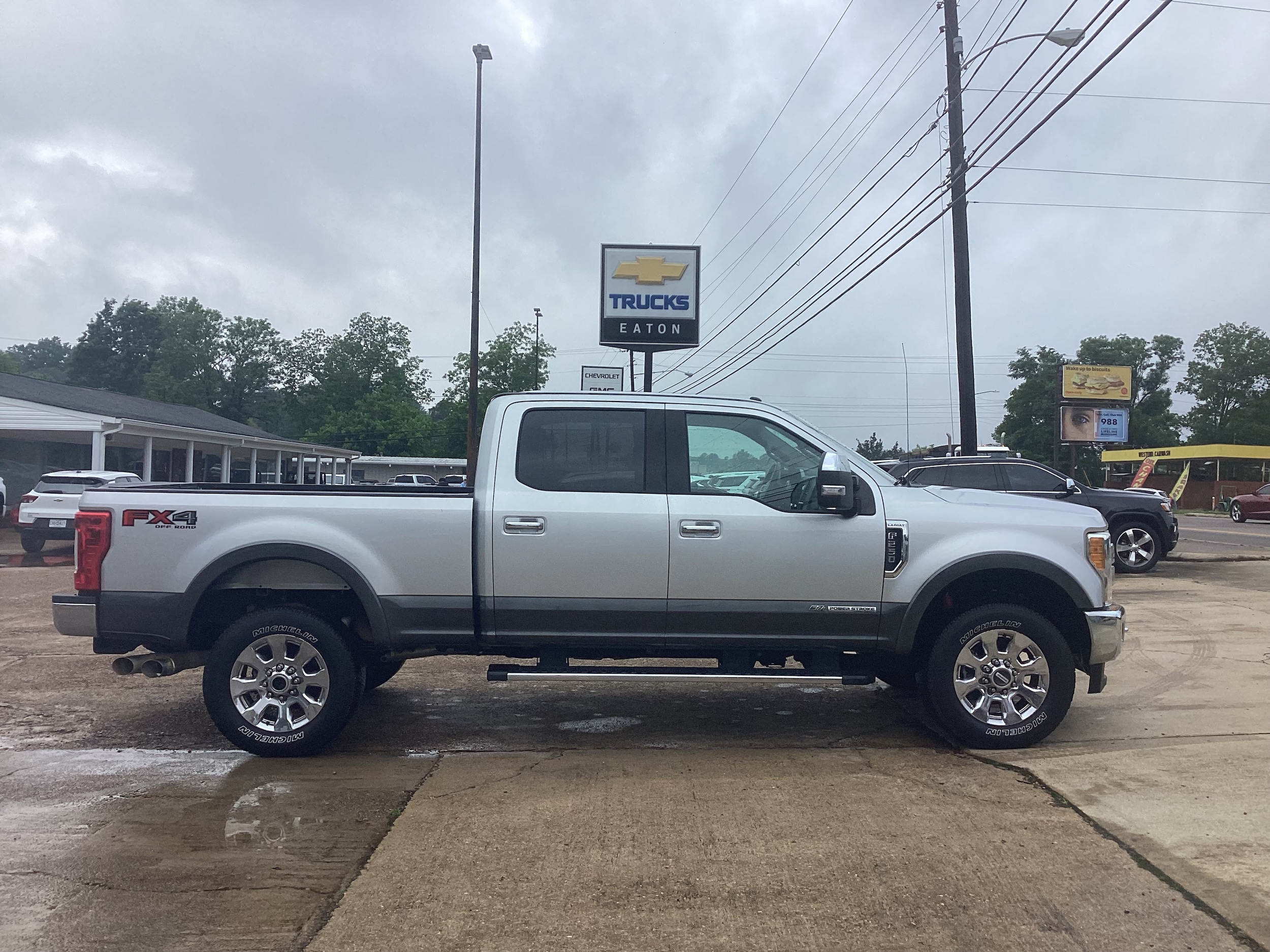 2017 Ford F-250 Lariat 4x4 Crew Cab 6-3/4' Box's photo