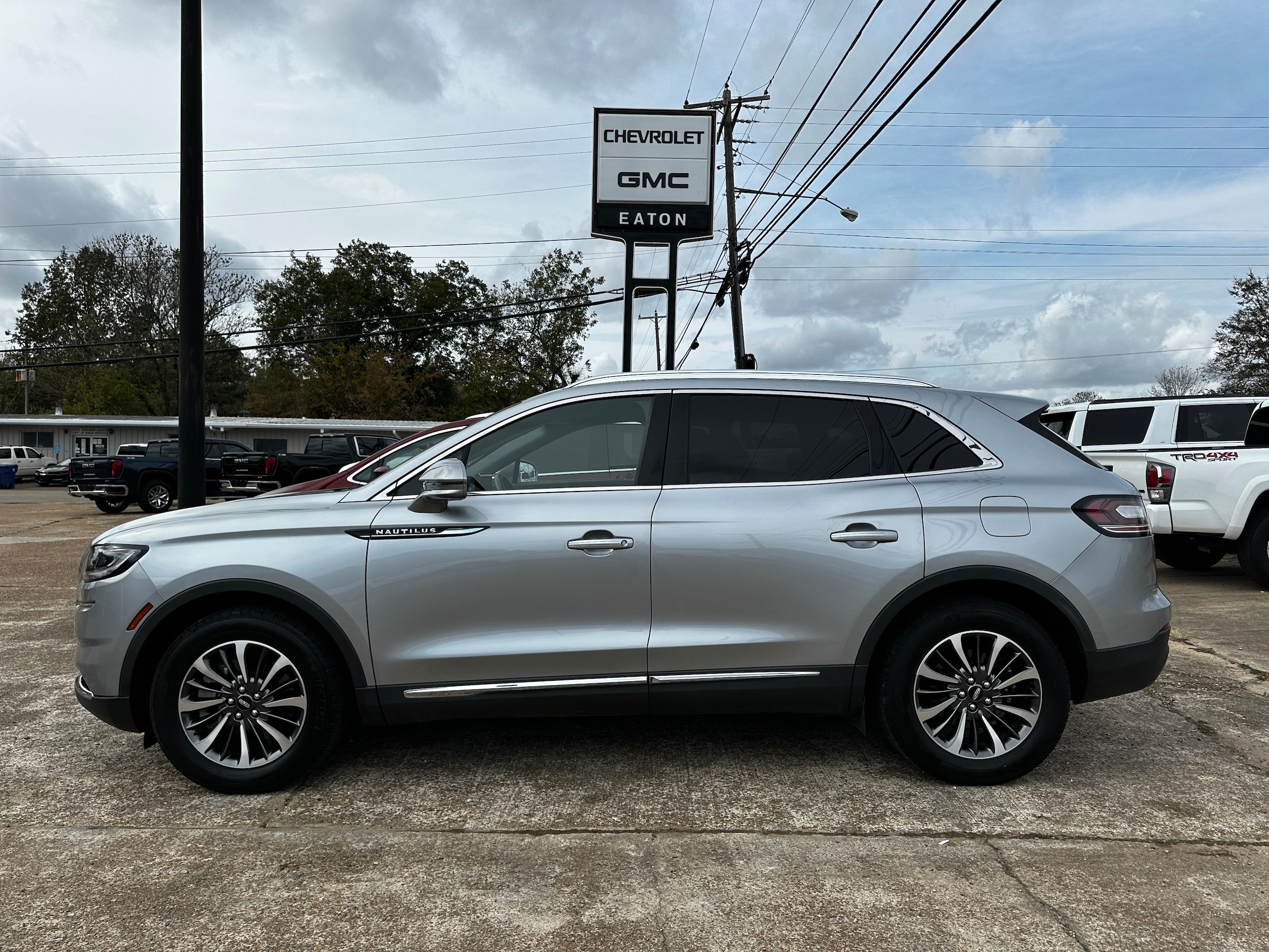 Used 2022 Lincoln Nautilus Reserve with VIN 2LMPJ6K99NBL02757 for sale in Houston, MS