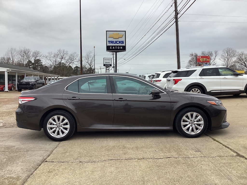 Used 2020 Toyota Camry LE