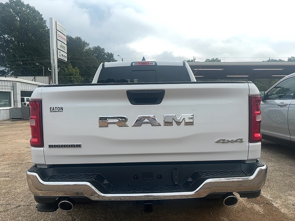 New 2026 Ram 1500 BIG HORN CREW CAB 4X4 5'7 BOX Pickup