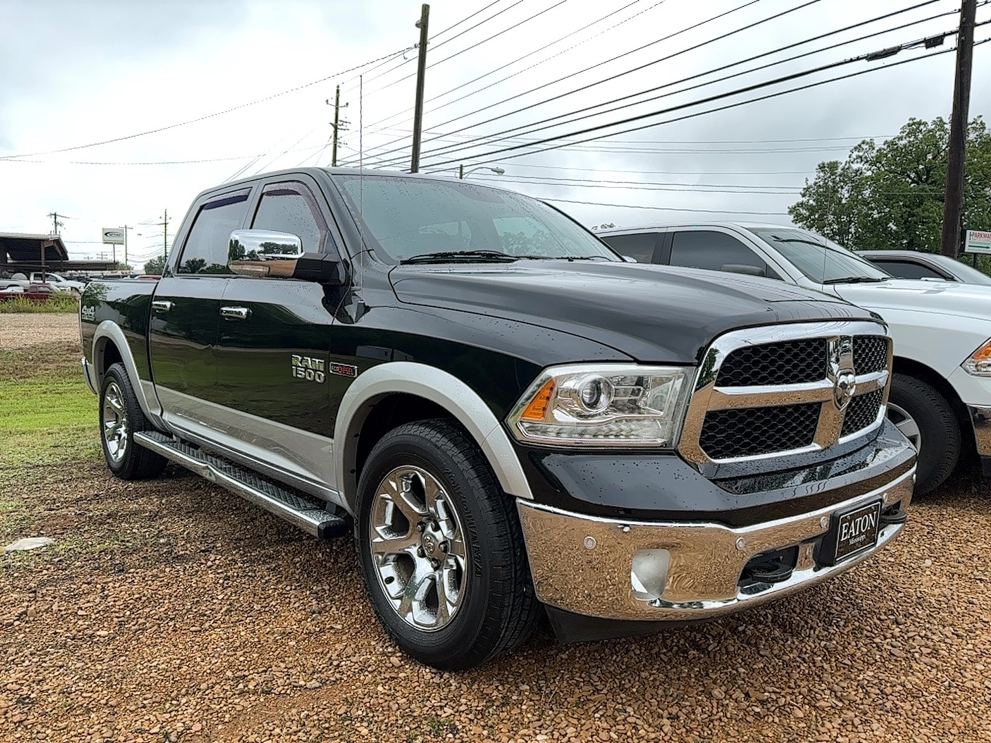 Used 2015 RAM Ram 1500 Pickup Laramie with VIN 1C6RR7NMXFS687817 for sale in Houston, MS