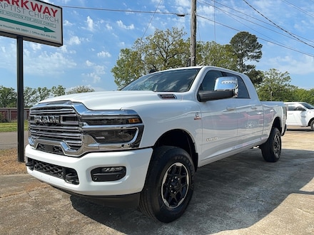 2025 Ram 2500 LARAMIE MEGA CAB 4X4 6'4 BOX Pickup