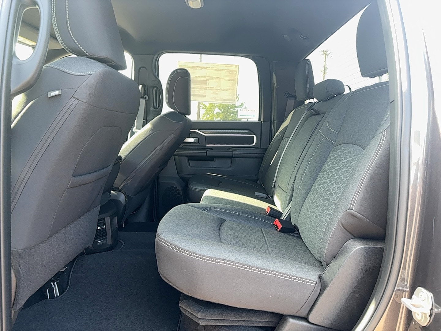 2025 RAM 2500 Big Horn - Photo 10