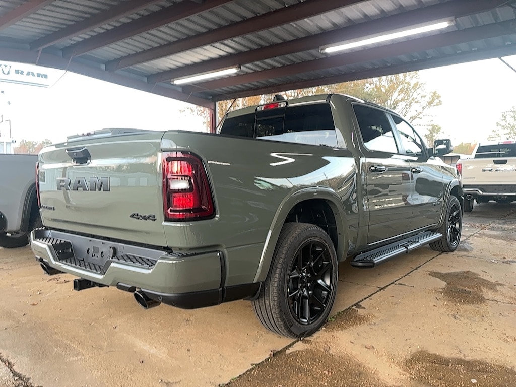 New 2026 Ram 1500 LARAMIE CREW CAB 4X4 5'7 BOX Pickup