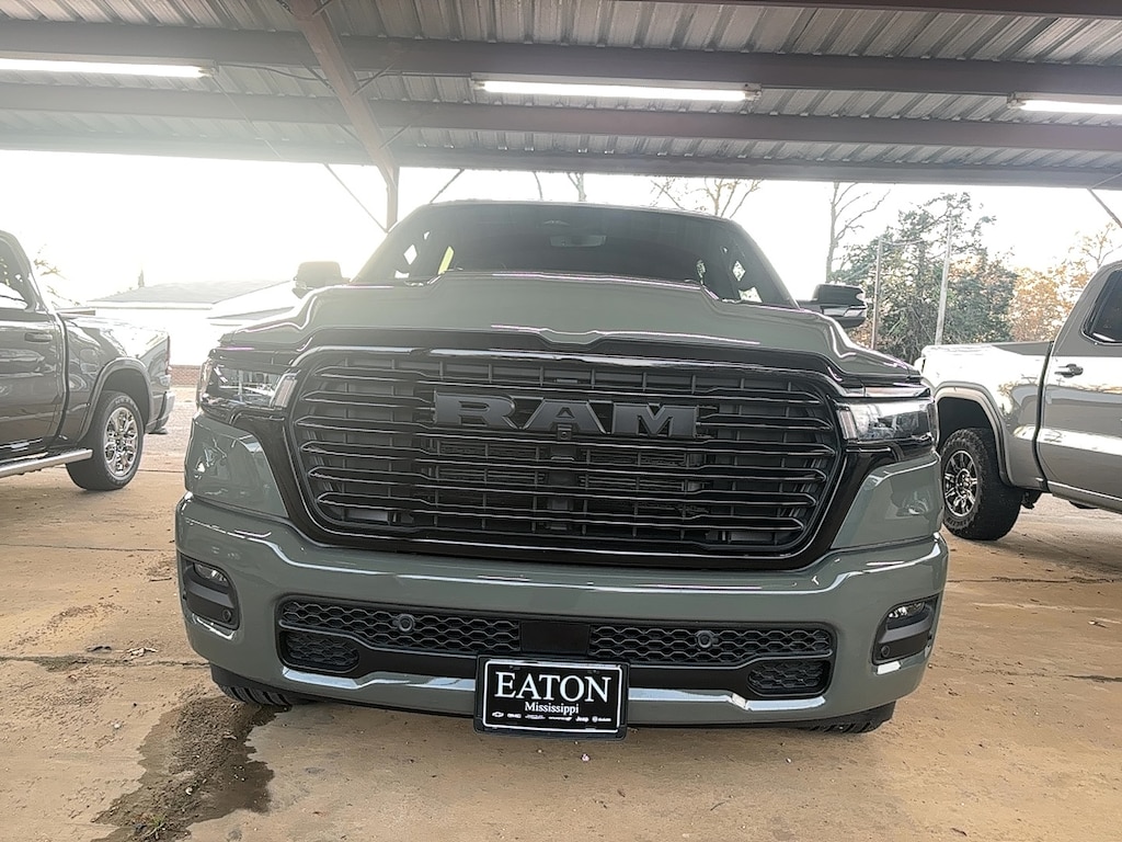 New 2026 Ram 1500 LARAMIE CREW CAB 4X4 5'7 BOX Pickup