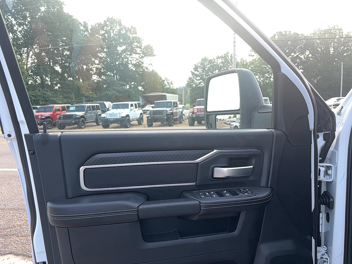 2025 RAM 2500 Big Horn - Photo 12
