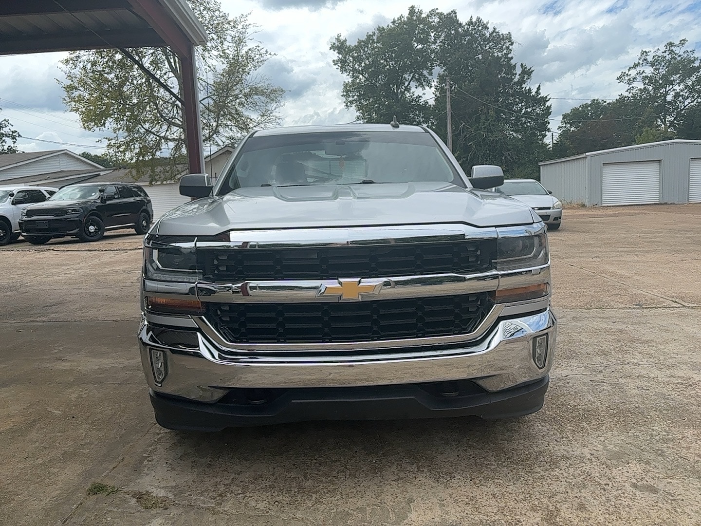 Used 2017 Chevrolet Silverado 1500 LT with VIN 1GCVKREH7HZ103250 for sale in Houston, MS