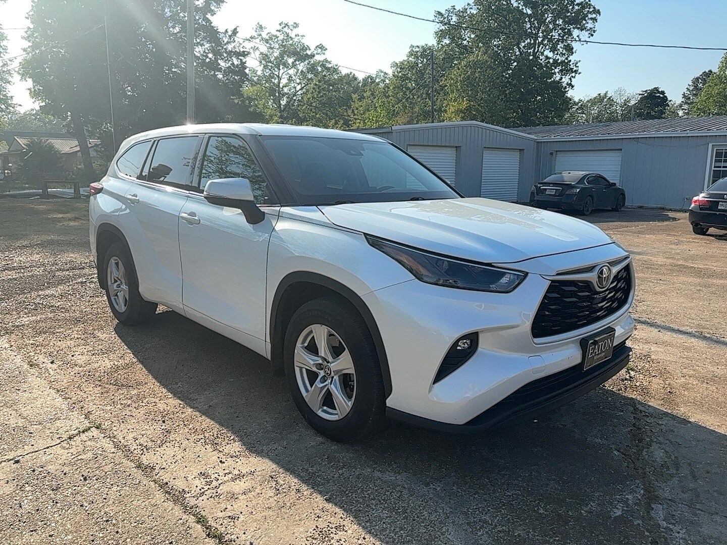 Used 2022 Toyota Highlander LE with VIN 5TDBZRBH3NS194856 for sale in Houston, MS