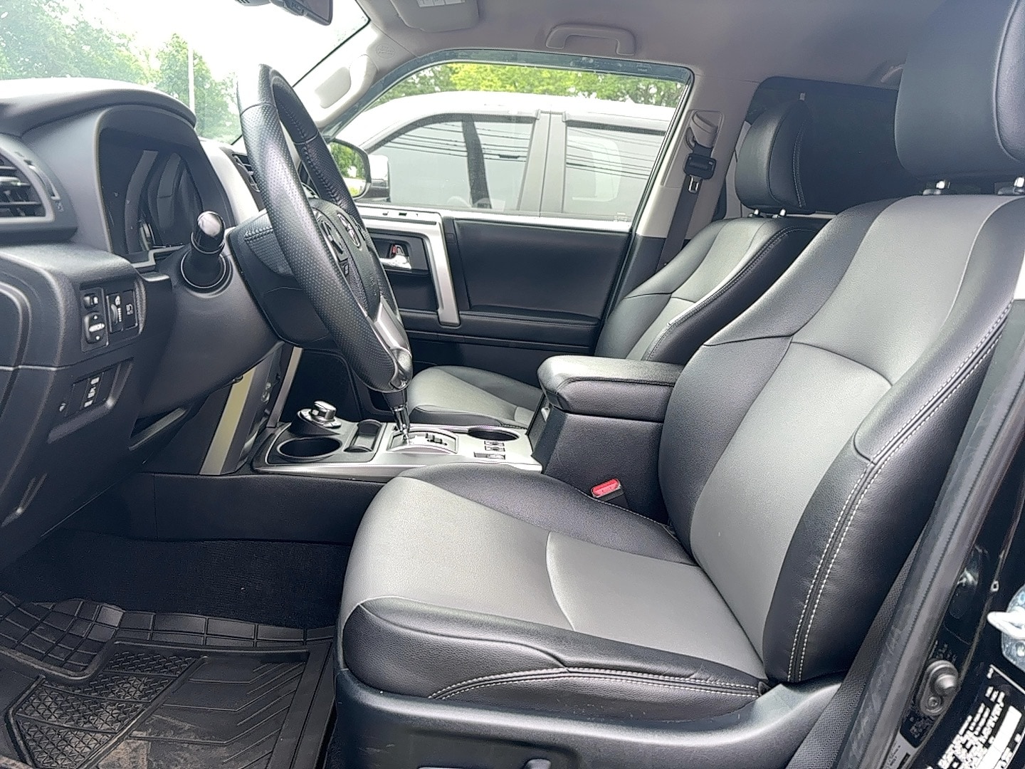 2021 Toyota 4Runner SR5 Premium - Photo 10