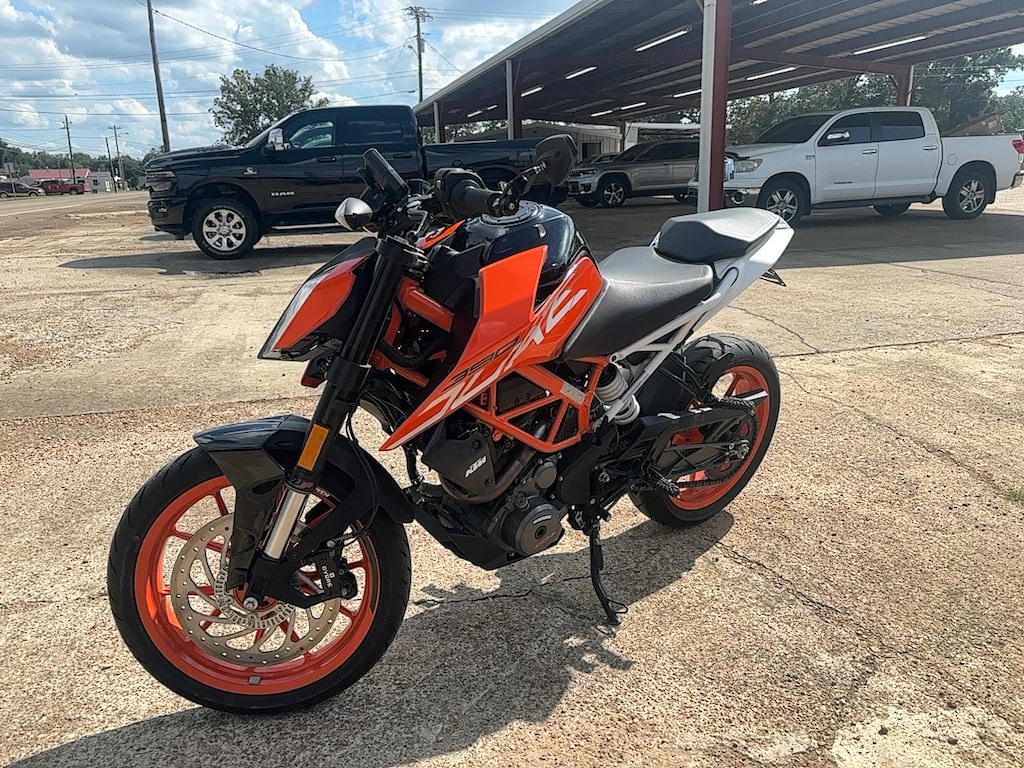 Used 2019 KTM DUKE390 MOTORCYCLE