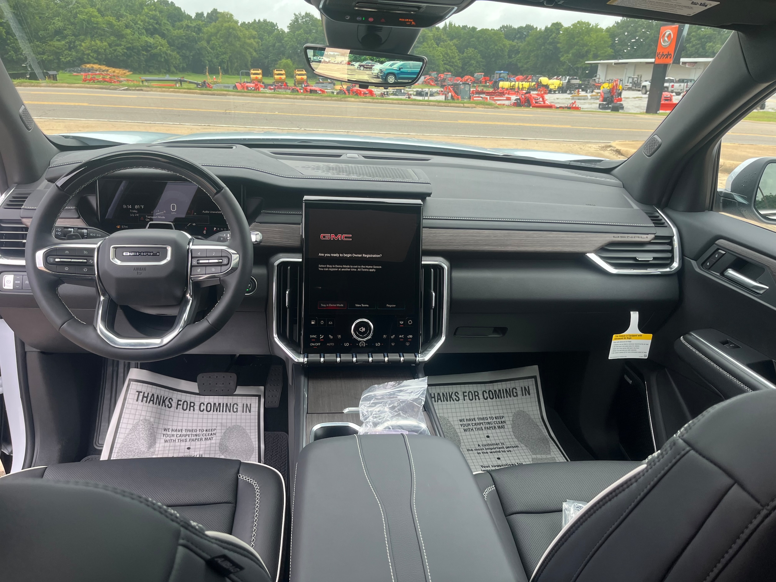2026 GMC Acadia Denali - Photo 7