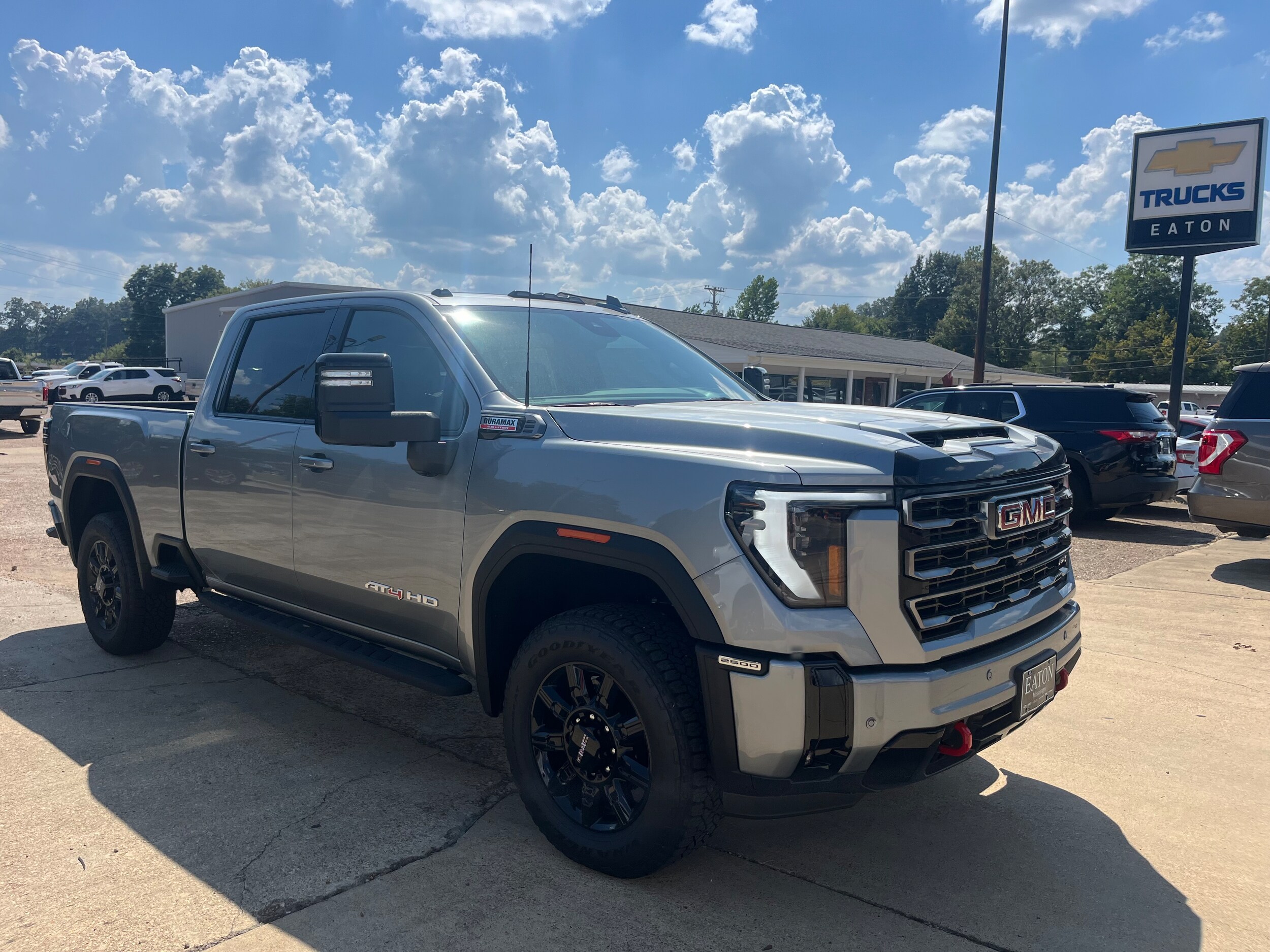 2026 GMC Sierra 2500HD AT4 - Photo 2