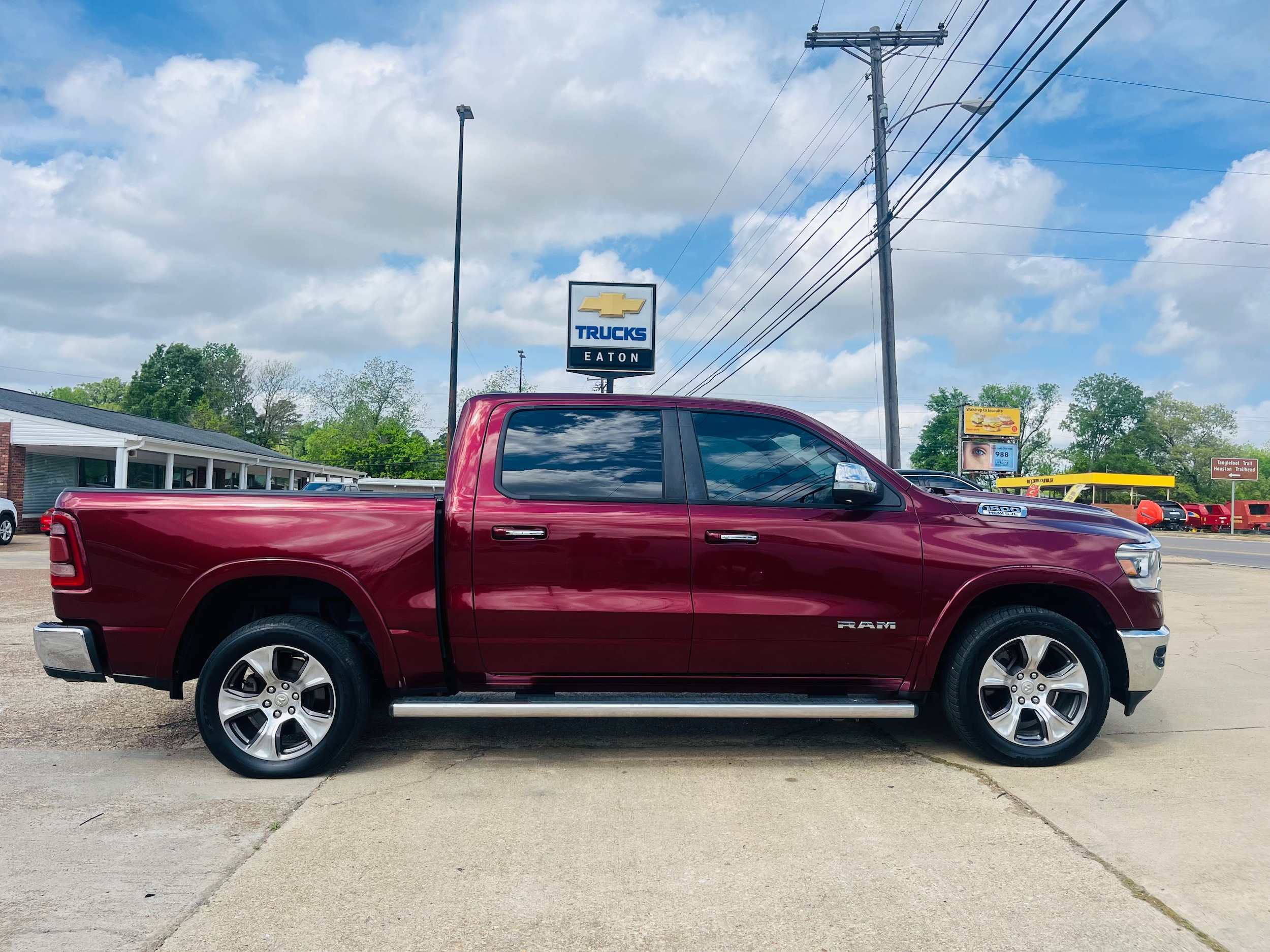 2019 RAM 1500 Laramie 4x4 Crew Cab 5'7's photo