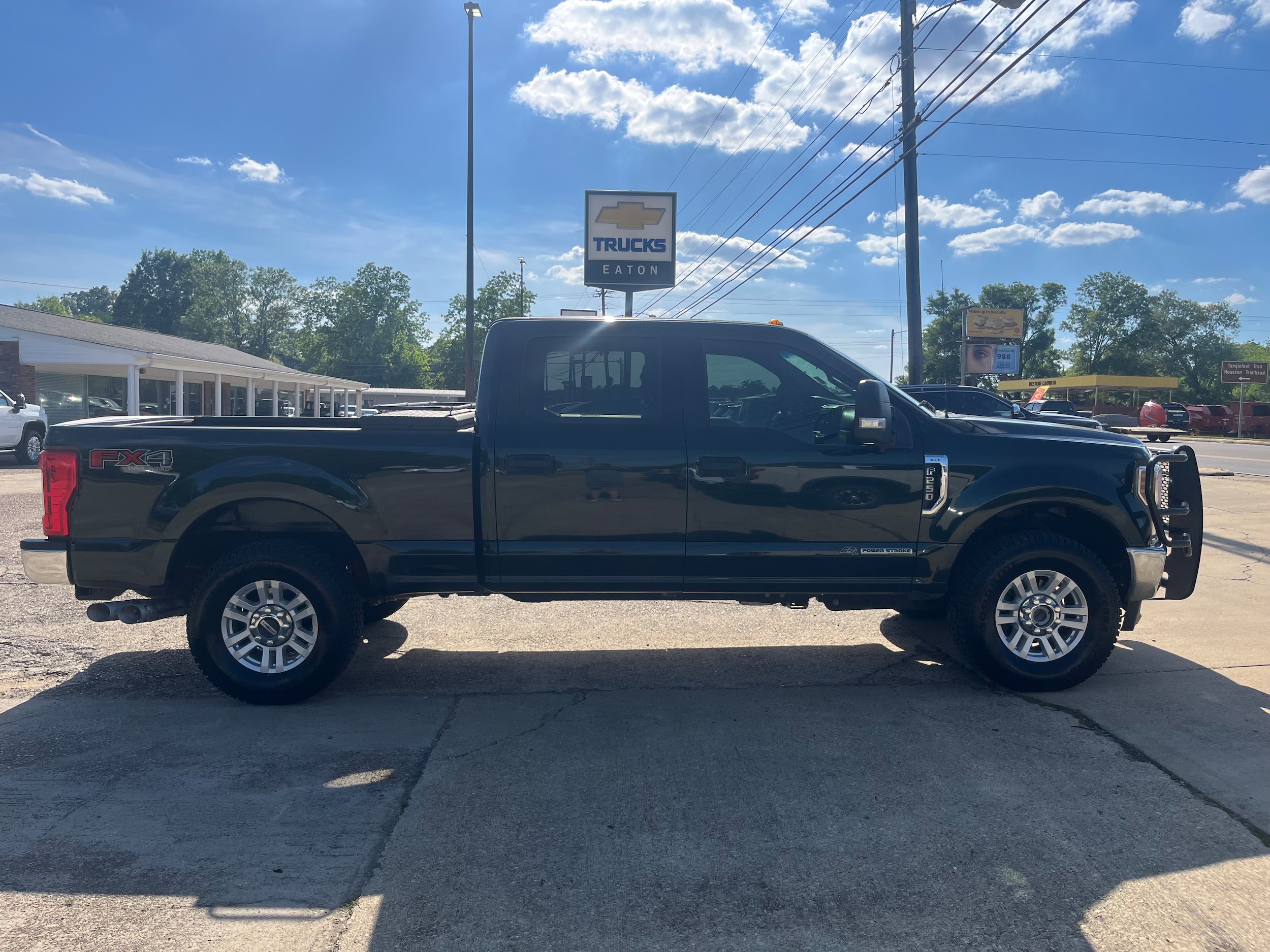 2019 Ford F-250 XLT 4x4 Crew Cab 6-3/4' Box's photo