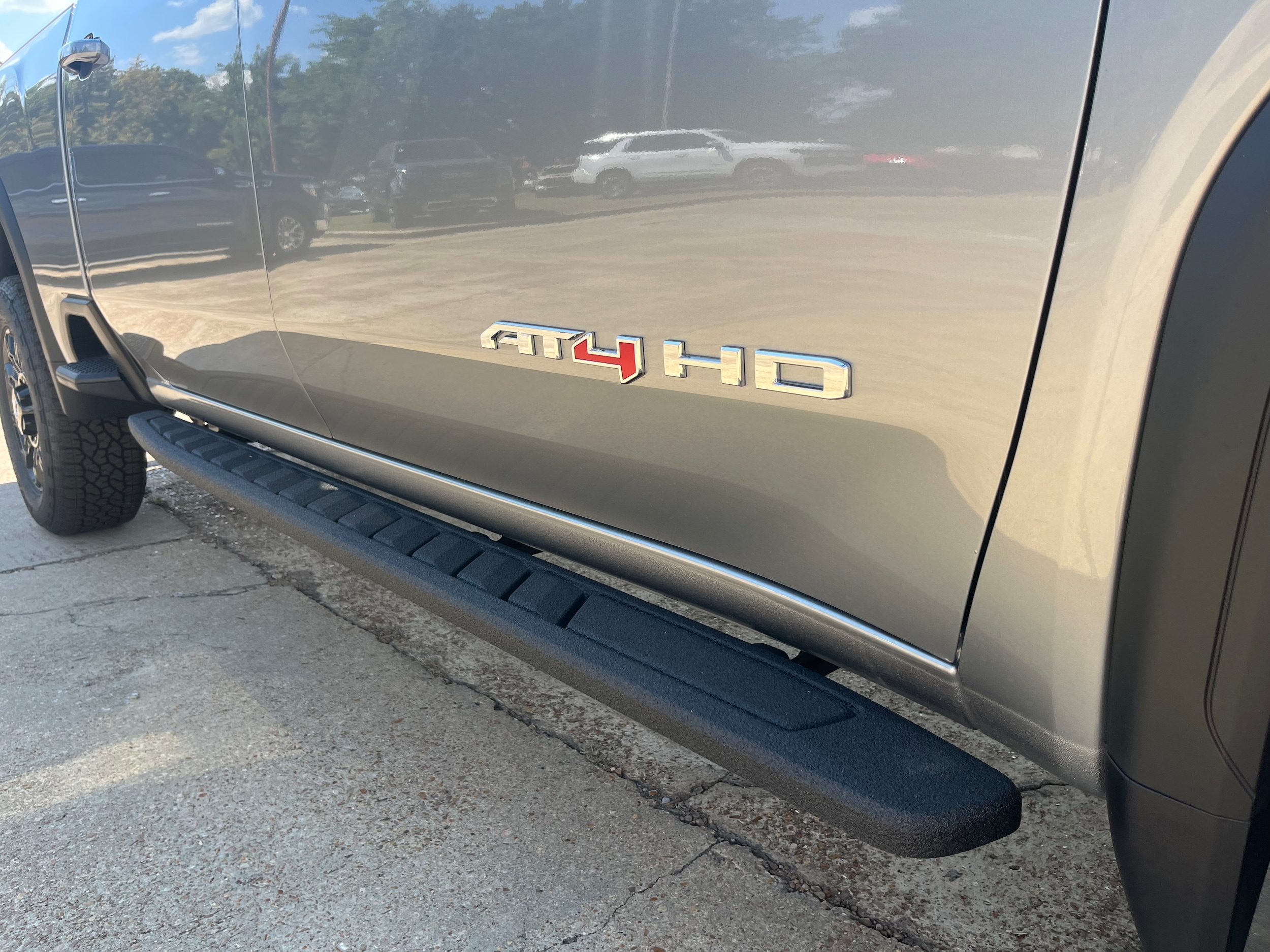 2026 GMC Sierra 2500HD AT4 - Photo 3