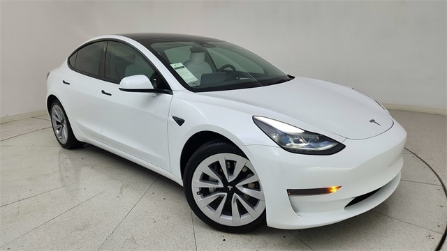 2023 Tesla Model 3 Base's photo