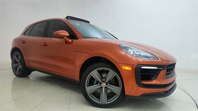 2024 Porsche Macan S's photo
