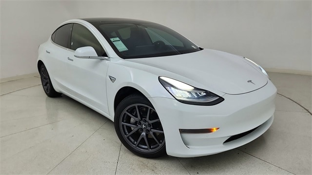 2020 Tesla Model 3 Base's photo
