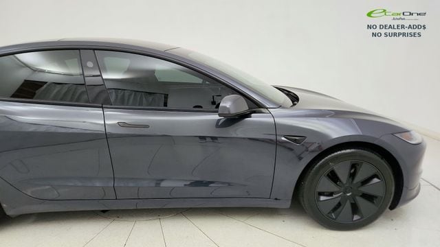 2025 Tesla Model 3 Long Range - Photo 18