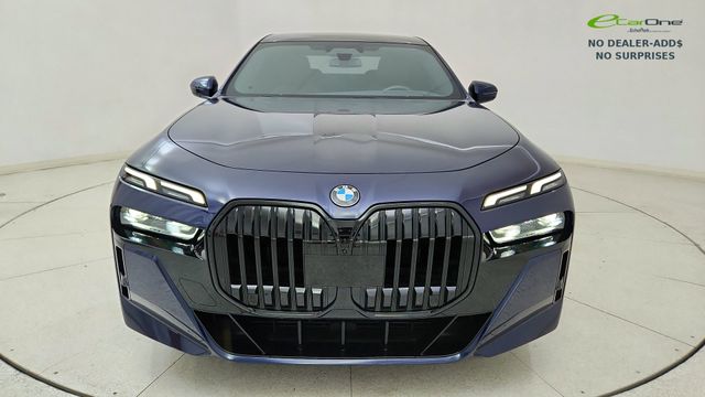 2023 BMW 7 Series 760i - Photo 13