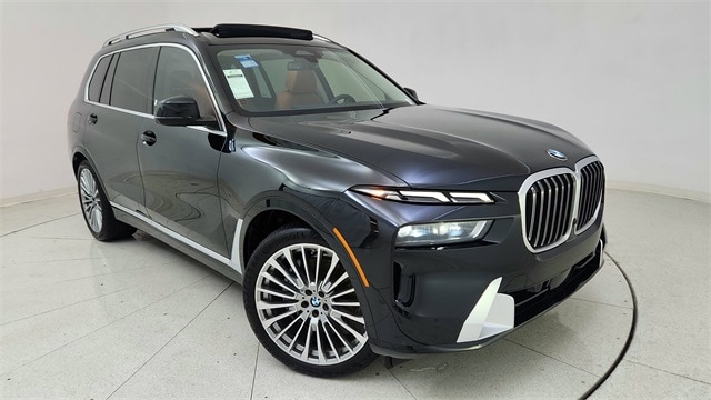 2025 BMW X7 40i's photo