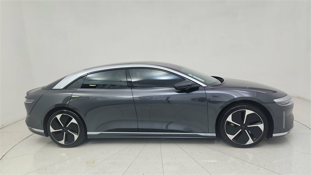 2024 Lucid Air Touring's photo