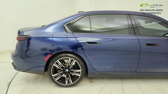2023 BMW 7 Series 760i - Photo 12