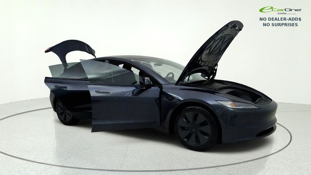 2025 Tesla Model 3 Long Range - Photo 9