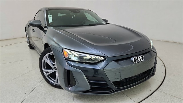 2023 Audi e-tron GT Premium Plus