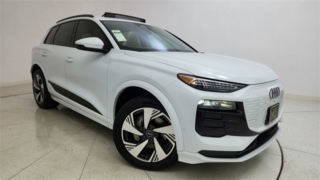 2025 Audi Q6 e-tron Premium Plus's photo