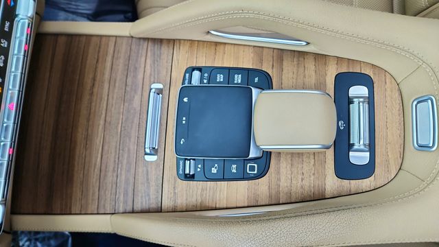 2025 Mercedes-Benz GLS Base - Photo 55
