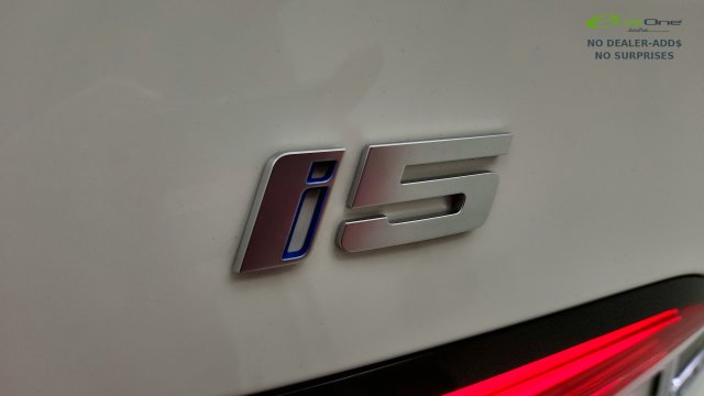 2025 BMW i5 40 - Photo 33
