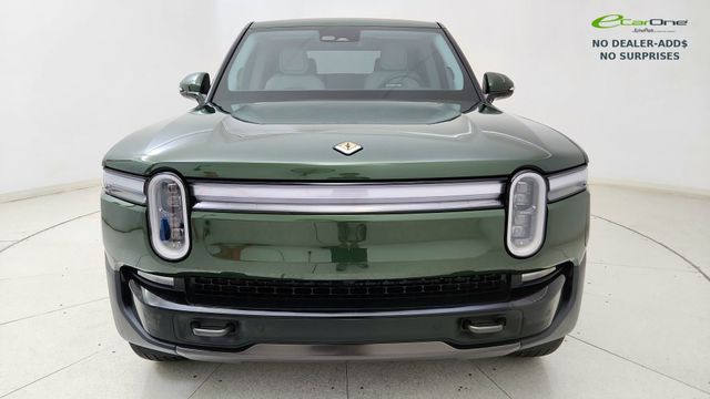 Used 2025 Rivian R1T Ascend with VIN 7FCTGCAP2SN041932 for sale in Charlotte, NC
