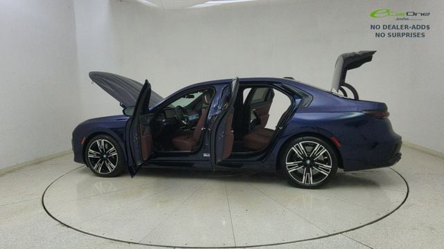 2023 BMW 7 Series 760i - Photo 74