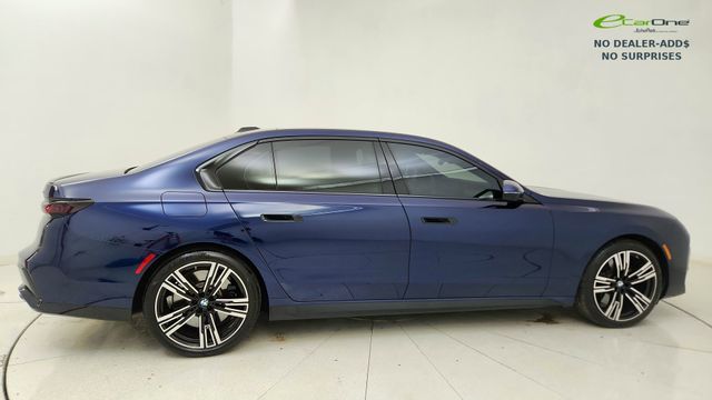 2023 BMW 7 Series 760i - Photo 6