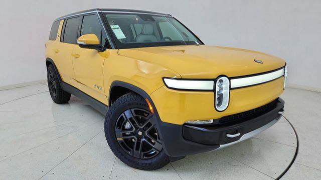 2024 Rivian R1S Adventure