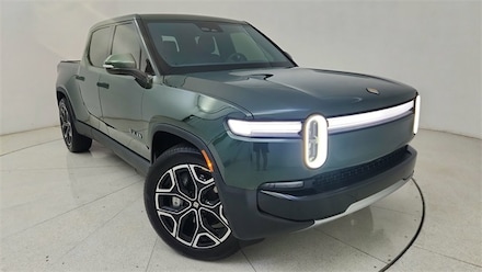 2025 Rivian R1T ADVENTURE | STANDARD BATTERY PK | $6K OPTS