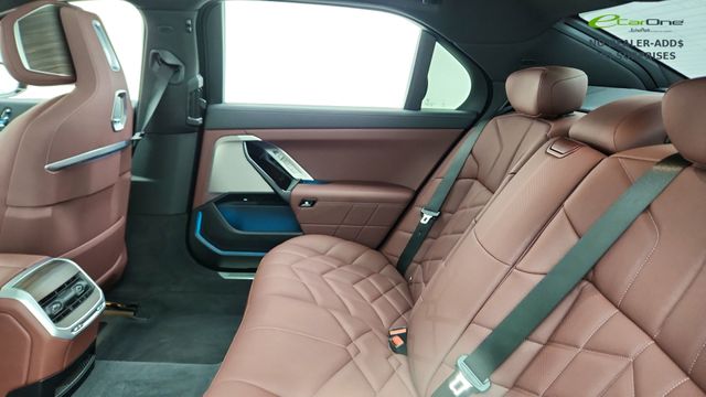 2023 BMW 7 Series 760i - Photo 28