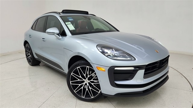 2025 Porsche Macan T