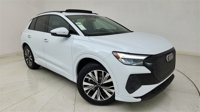 2025 Audi Q4 e-tron Premium Plus's photo