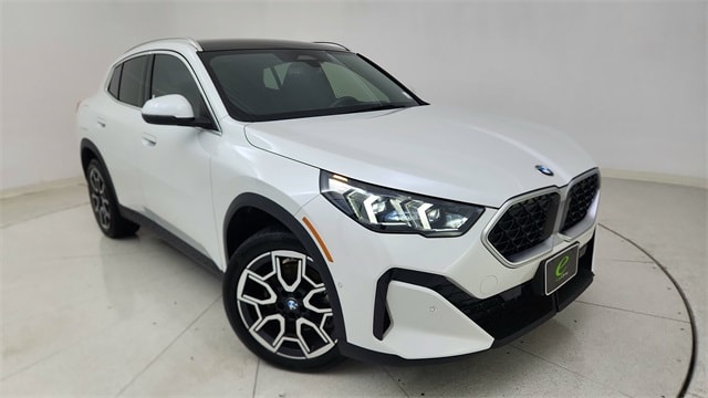 2025 BMW X2 28i's photo