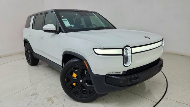 2024 Rivian R1S Adventure