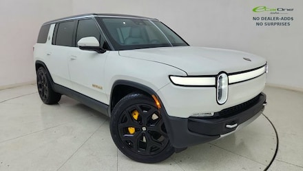 2024 Rivian R1S ADVENTURE | QUAD MOTOR AWD | LARGE BATTERY PK | $8K OPTS