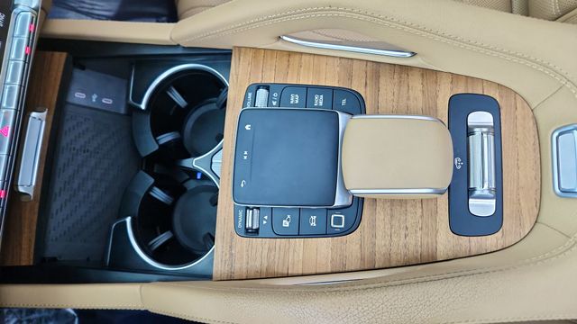 2025 Mercedes-Benz GLS Base - Photo 56