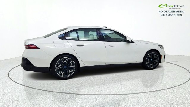 2025 BMW i5 40 - Photo 9