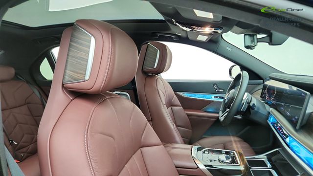 2023 BMW 7 Series 760i - Photo 21