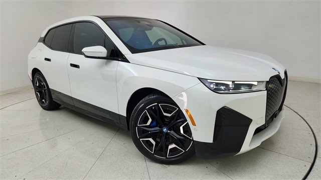 2023 BMW iX Base's photo